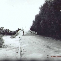 DEMIJNSTREEK-Brug-over-mijnspoor-ONIII-Rennemigstraat